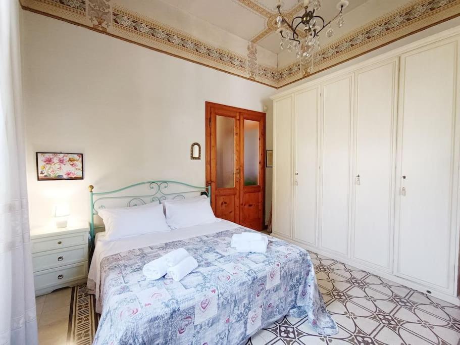 Just Outside The Wall: Free A/C, Bikes And Wifi Lucca Exterior photo